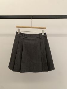 High Waist A-Line Suit Skirt Dongda Gate Spring Summer 2025 Versatile Short Skirt Slimming Pleats Commute Style Pure Color