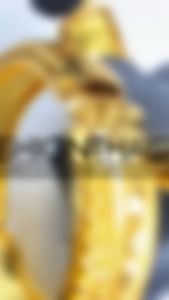 Fashionthai เครื่องประดับชุดไทยกำไลข้อมือแกะลายอย่างดี กว้าง 2.5 นิ้ว xคู่