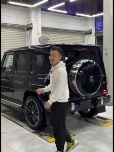 Dung Dịch Xịt Làm Sạch Và Khử Mùi Không Khí Cho Xe Ô Tô Mùi Hương Tự Nhiên Fantastic Xml 180ml