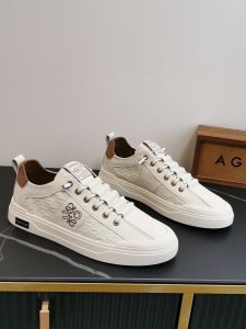 2025 Autumn New Casual round Neck High End Mens Shoes Low Help No Tie Soft Bottom Board Shoes Comfortable Fashionable