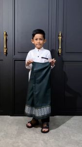 Sarung Anak Instan Motif Tenun Dobby Spiral Hitam & Abu-abu untuk Sunat Ngaji Solat Sekolah TK SD Umur 2-9 Tahun