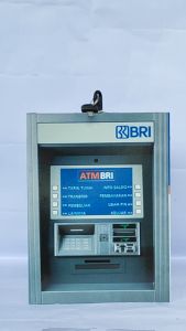 Celengan Kayu Jumbo Viral Motiv ATM BRI Dengan Kunci Ganda