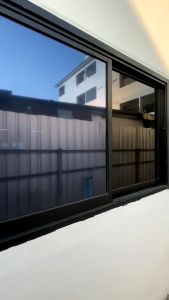 ฟิล์มติดกระจกบ้าน กันความร้อน ชนิดสุญญากาศ ฟิล์มกรองแสงUV ฟิล์มสำหรับเพิ่มความเป็นส่วนตัว เพิ่มวัสดุ