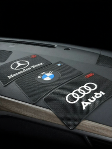 Loolecondera | Non-slip & Phone Holding Pad for Car Dashboard