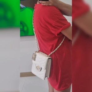 กระเป๋าLynกล่องนม กระเป๋า6 นิ้ว กระเป๋าสะพายไหล่ กระเป๋าสะพายข้างแฟชั่นใบเล็ก