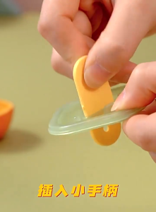 Acuan Aiskrim Beku 4 in 1 Ice Cream Mold Popsicle Model Ice Cube Maker Baby Silicone Food Puree Storage Bekas Pembuat Ais Krim 雪糕摸具宝宝辅食盒