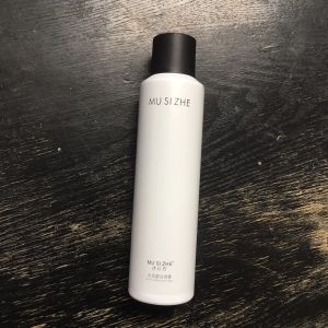 MU SI ZHE Moisture Protein Spray 沐丝哲水润蛋白喷雾 260ml Leave-In Hair Treatment 免洗护发喷雾 Hydrolyzed Keratin 水解角蛋白 Anti-Frizz 改善毛躁 Hydrating Moisture 补水保湿 Smooth Shine 柔顺亮泽 Easy Comb 易梳理 Lightweight Non-Greasy 轻盈不油腻