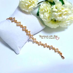 [D.T.C Crystals] Simple Bracelet with RoseGold beads and Swarovski Crystals