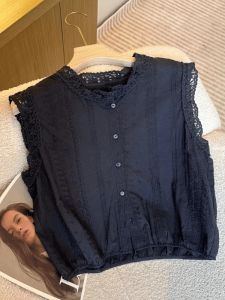 Summer 2024 Lace Trimmed Hollow out Short Sleeveless Shirt Womens Fashionable Vintage Style Casual round Neck Top