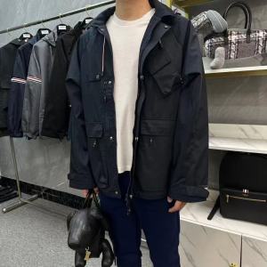 TB Outdoor Windproof Hooded Grey Workwear Jacket Mens Trendy Loose Coat with Large Pockets And Waterproof Hiking Clothing