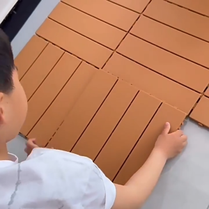 แผ่นพลาสติกปูพื้น แพค 12 ชิ้นสุดคุ้ม ขนาด 30x30cm ตกแต่งภายใน และนอกบ้าน กันน้ำ กันลื่น