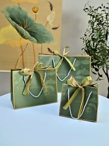 PB090 – PAPER BAG KERTAS PREMIUM JUMBO MINI MOTIF \"HIJAU DAUN\" GOODIE BAG GIFT BIRTHDAY HADIAH HAMPERS
