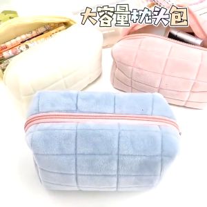 Fashion Cosmetic Bag Organizer Makeup Pouch Cute Pencil Case Pouch Large Capacity Macaron Color Pen Bag Cosmetic Bag Plush Pencil Case