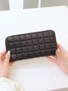 Elegant Quilted Womens Wallet Daily Portable Solid Color Multi Functional Check Book Credit Card ID Card Cash Long Wallet