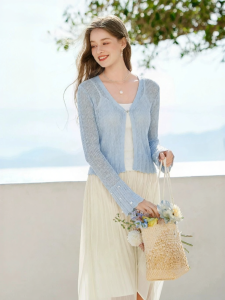 XIANGYING | Blue Knitted Cardigan Short Sleeve V-Neck Slim Fit
