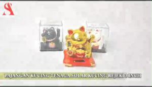 Pajangan Solar Kucing Mas Lucky Cat Patung Kucing Hoki Hiasan Kucing Pemanggil Rejeki Tenaga Surya