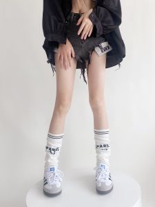ถุงเท้าครึ่งแข้งลายตัวอักษรสีขาว ถุงเท้าสไตล์เกาหลีสีบล็อก กางเกงขาสั้นฤดูใบไม้ร่วง ถุงเท้าผู้หญิง