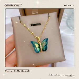 Kalung Titanium Dengan Liontin Kupu-Kupu 3D Elegan Untuk Harian Gaya Korea KT12