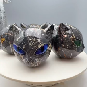 WOLVOL Hand-Carved Black Cat Stone Sculpture Crystal Healing Resin Elegant Black Cat Figurine Creativity Healing Stones Luxury Black Cat Figurine Cats Lovers Gifts