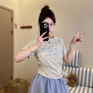 Sweet And Spicy Grey Short Sleeve Womens T-shirt round Neck Slim Fit Short Length Fashionable Casual Cotton Blend Top