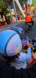 Helm anak bogo polos usia 2 sampai 7 tahun Kacamata Goggles sky black