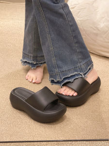 New 2025 Womens Flip Flops Beachwear EVA Thick Bottom Heightening Beautiful Fashionable Elegant High-End Feeling Outdoor Slippers