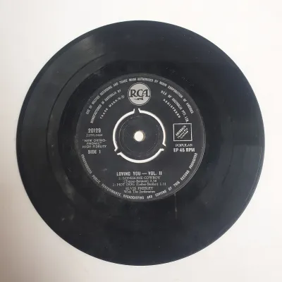 Piringan Hitam Vinyl 45 RPM RCA Elvis Presley 20129 Loving You Vol. I