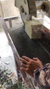 [HCM]Bi lăn tay đá tự nhiên màu vàng (đá thật) của VN cho mệnh Kim và Thổ (1 cặp +có hộp)