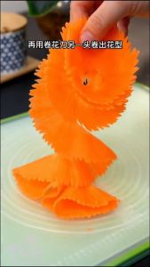 Alat Pemotong Sayuran/Pengupas dan Pemotong Wortel /Sayuran dengan Bentuk Spiral dan Bahan Stainless Steel/Spiral Cutter Corong