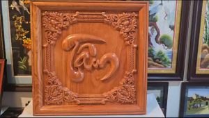 Tranh chữ TÂM gỗ hương đá xịn