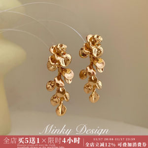 Golden Flower Tassel Earrings Luxury Clip-Ons for Women No Piercing Required Mosquito Coil Tray round Face Square Face