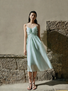 Vero Moda | Spring/Summer Fashion Wrinkled Sweet Princess Style Halter Dress