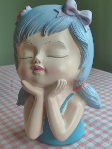 花园阳台种植树脂花盆小女孩人像绿植盆景摆件北欧风居家办公室饰品Garden balcony planting resin flower pot little girl woman like green plant bonsai ornaments Nordic style home office accessories