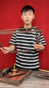 Khung lồng chim chào mào gỗ mun nan cáp quang đen bo góc không trụ tặng full phụ kiện