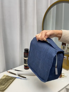 1Pc Portable Waterproof Toiletry Bag Hanging Cosmetic Organizer with Hook for Shower and Travel