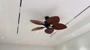 Quạt trần trang trí hình lá cọ hàng loại I động cơ DC thiết kế tinh tế dành cho phòng khách-khách sạn-quán cafe-nhà hàng
