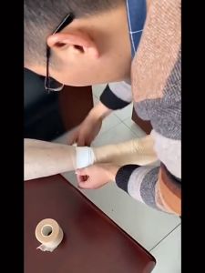 Athletic Sport Tape Waterproof Cotton Sports Tape White Premium Adhesive Binding Physio Bandage Care Support Muscle Elastic