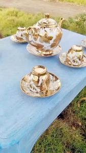 Bộ Ấm Trà 6 Ly Kèm Đĩa Hoàng Gia Nhũ Vàng Sang Trọng