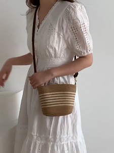 Weave Crossbody Bag Fashion Straw Weaving Bucket Shoulder Bag Summer Beach Women Vacation Crossbody Bag