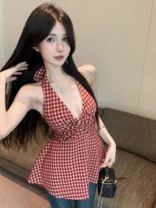GUZILIAN | Thai Sweet Spicy Girl Red Plaid Neck Hanging Strap Vest Womens Outdoor Design Summer V-neck Tube Top Small Upper Body