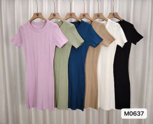 ชุดเดรสสั้นถักหลวมๆ สำหรับผู้หญิง ชุดเดรสแขนสั้นถักแบบลำลอง กระโปรงทรงเอ คอกลม ลายทาง สไตล์ยุโรป ฤดูร้อน 2025