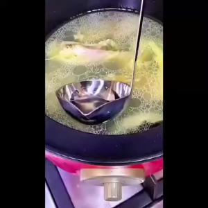 JeDa กระบวยสแตนเลสหนาอย่างดี คุณภาพดี กระบวยน้ำซุบ พร้อมจัดส่ง อุปกรณ์ครัว ถังดักไขมัน Spoon with oil filter