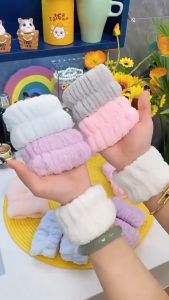 Spa Wristband Headband Plush Coral Velvet Bracelet for Facial Treatments – Absorbent Waterproof and Stylish Sweatband