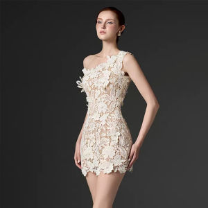 Lace Embroidery One-Shoulder Slimming Evening Dress