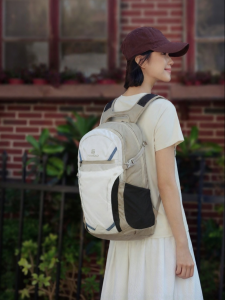 Toread | Lightweight Water-resistant Hiking Backpack 20L