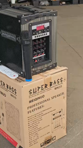 ลำโพงบูลทูธ รุ่น MN35 (speaker)ลำโพงบลูทูธรุ่นไหม่ล่าสุด ดีไซน์เก๋คลาสสิคทันสมัย ฟรีมค์1ตัว   รองรับ AUX TF USB BASS TREBLE ปรับเสียงเบส-แหลมของไมค์ได้ เสียบไมค์สายเพิ่มได้ 2ตัว เสียบกีต้าได้1ตัว ร้านจัดส่งของทุกวัน