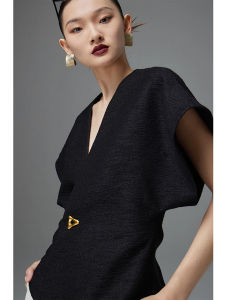 Spring 2025 Womens Slimming Asymmetric One-Button Vest Jacket Sleeveless Suit Waist-Cinching Fashion Trend Setters