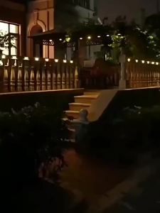 4-20 PCS Waterproof Balcony Patio Fence Lighting Decoration Outdoor Garden Path Stair Lights Warm White LED Solar Step Lights