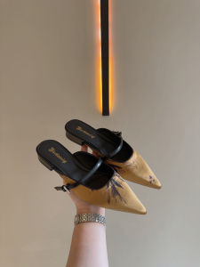 Elegant Embroidered Silk Satin Pointed Toe Half Slippers Womens New 2024 Chinese Style Sandals Comfortable Casual Slip-On Shoes