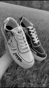 SEPATU SNEAKERS ONE PIECE CASUAL PRIA